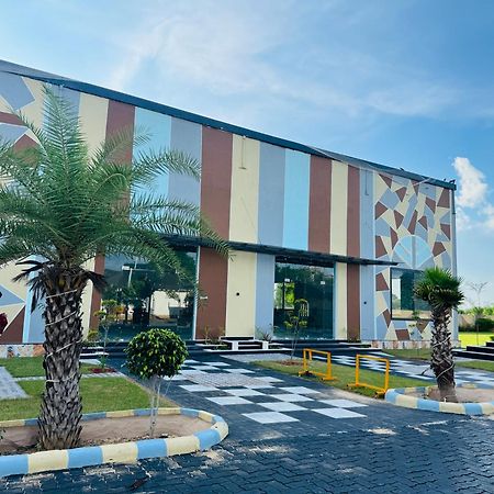 Royal Rajasthan Resort Sikar 외부 사진