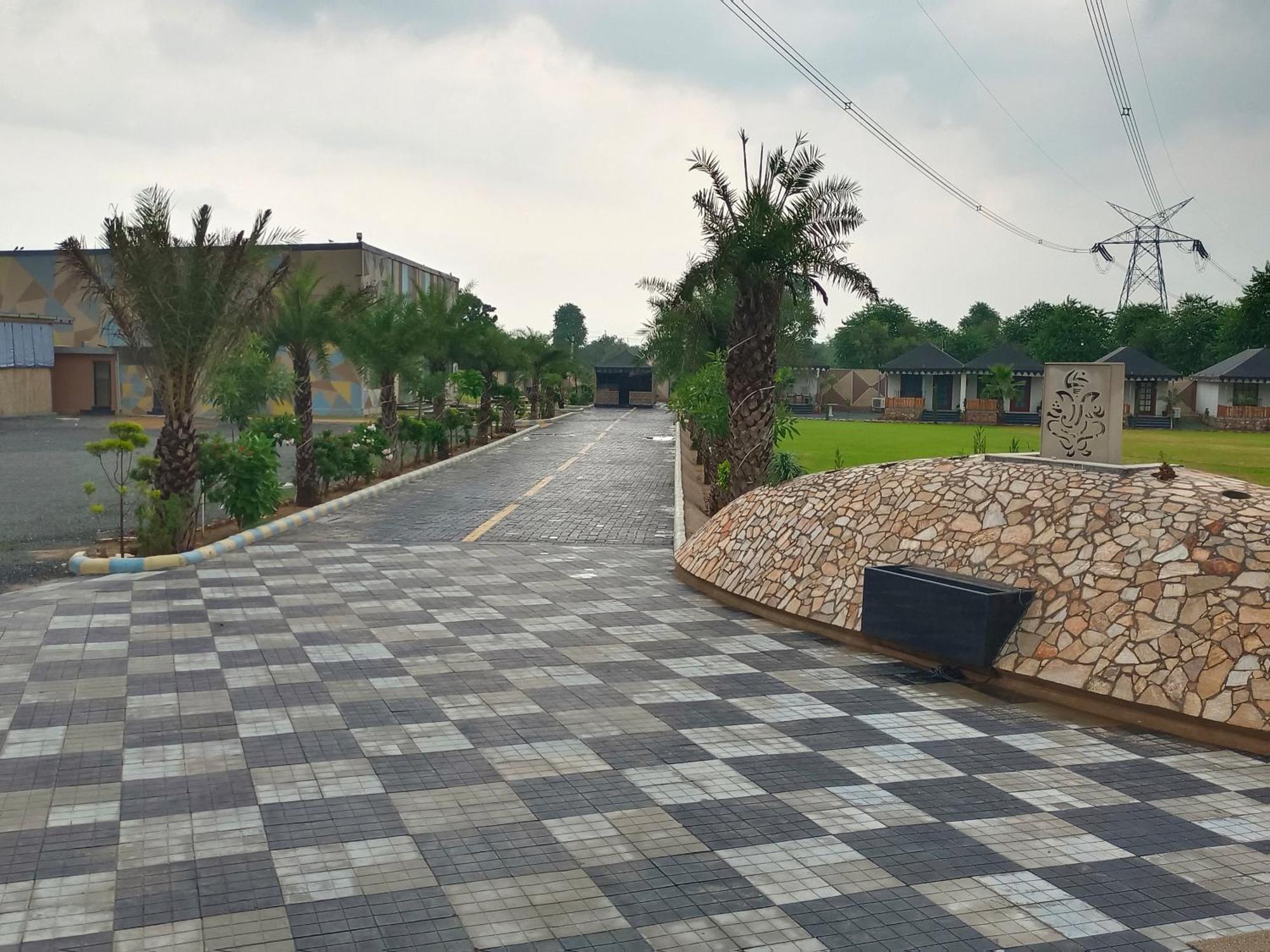 Royal Rajasthan Resort Sikar 외부 사진