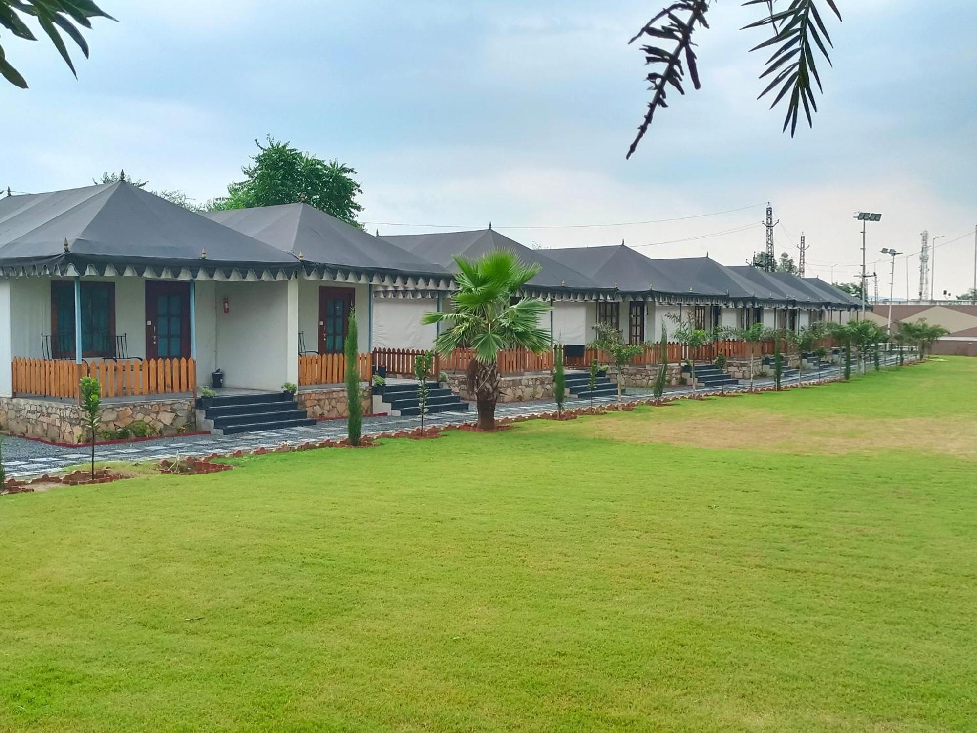 Royal Rajasthan Resort Sikar 외부 사진