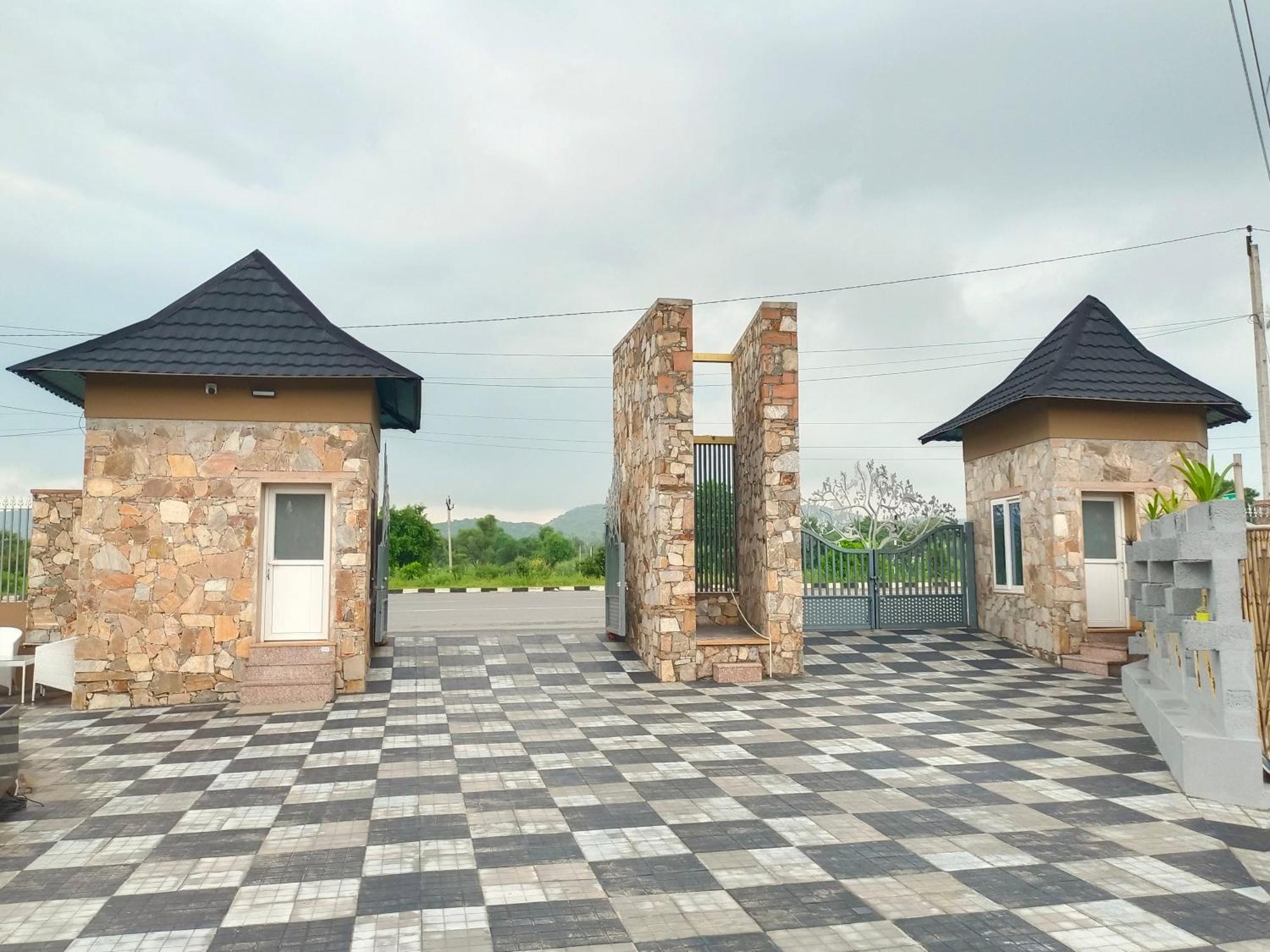 Royal Rajasthan Resort Sikar 외부 사진